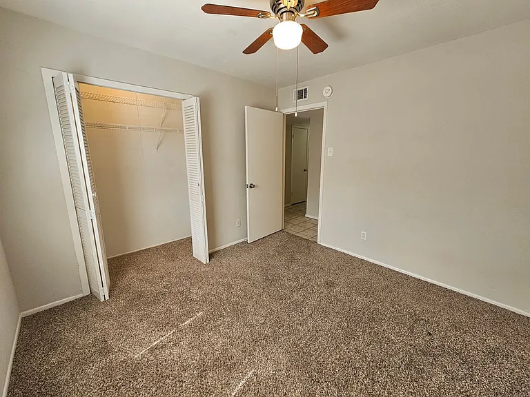 2906 Candlewick Ln — Photo 20
