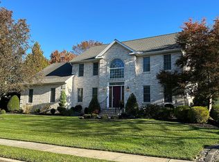 1783 Autumnwood Dr, Mechanicsburg, PA 17055