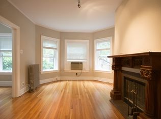 539 W Brompton Ave #1R, Chicago, IL 60657