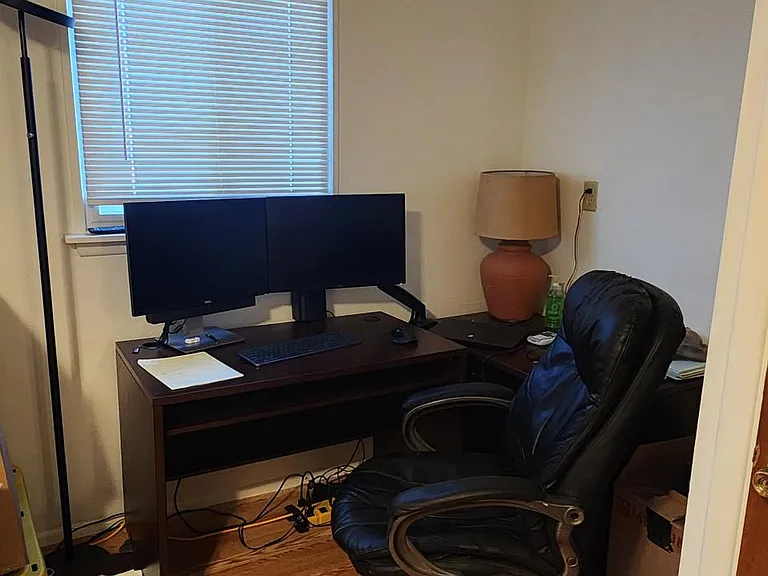 631 Lafayette Dr NE #1-B — Photo 5
