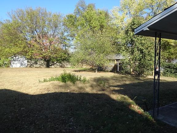 2nd image of 364 Hester Ave