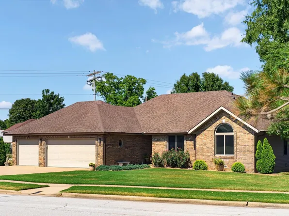 3987 W Edgewood Street, Springfield, MO 65807
