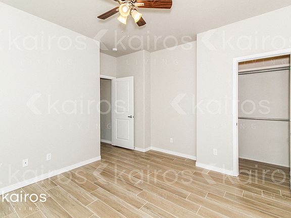 3rd image of 2700 Daytona Ave