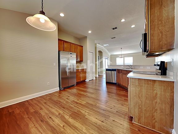 3rd image of 1558 Canopy Oaks Dr