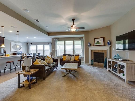 3rd image of 1904 Brahorn Ln