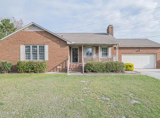 2004 Carey Ct, Winterville, NC 28590
