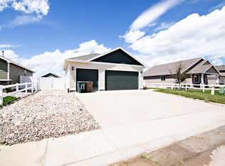5412 Benelli Dr, Gillette, WY 82718