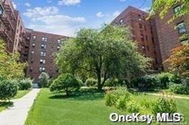 144-50 38 Ave #2E, Flushing, NY, 11354