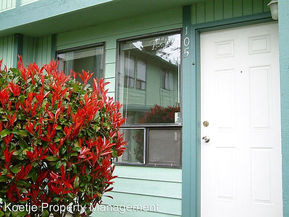 3rd image of 410 NE Izett St APT 105