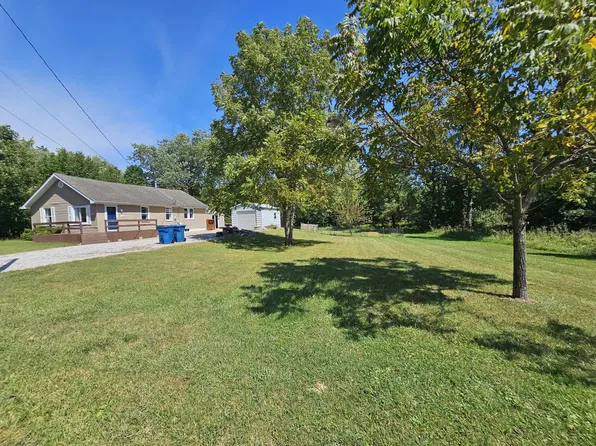 2934 Brownsville Rd, Mount Vernon, IL 62864