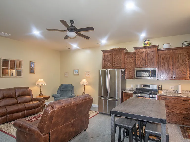 148 Westwood Acres Dr — Photo 8