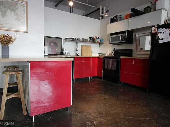 5th image of 500 Robert St Unit 711