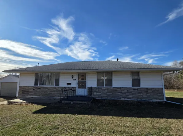 112 S Marshall Ct, Clayton, IL 62324