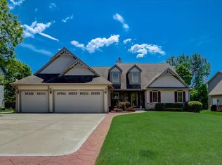 4611 W Alanna Ct, Franklin, WI 53132