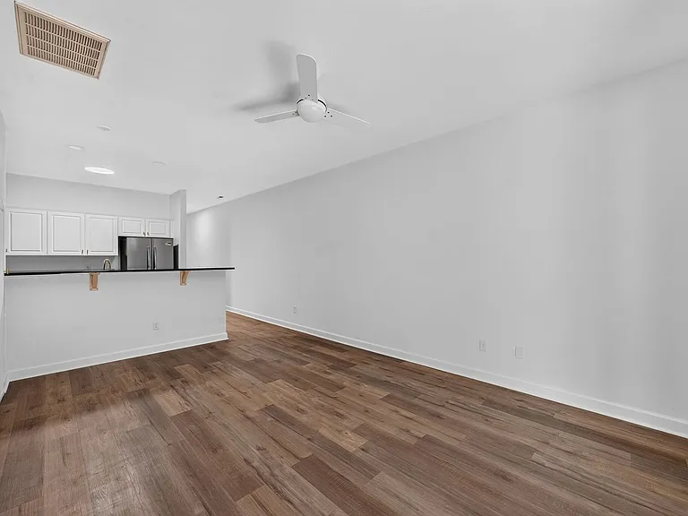 993 Downey Branch Ln — Photo 6