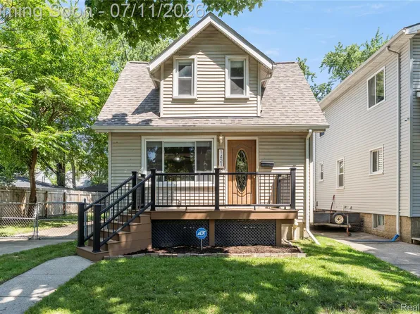 1421 Camden St, Ferndale, MI 48220