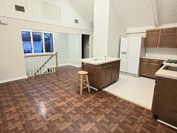 3rd image of 55 Cottage Pl #B