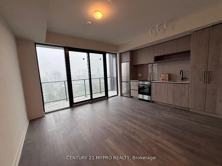 181 Sterling Rd #818 — Photo 7