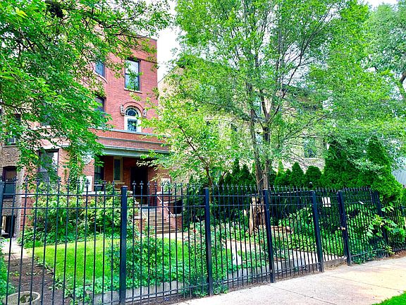 3rd image of 4832 N Kenmore Ave #6pxc4nmbz