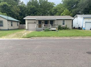 1217 N Warren Ave, Springfield, MO 65802