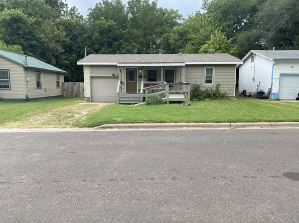 1217 N Warren Avenue, Springfield, MO 65802