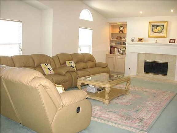 2nd Floor Entertainment Room