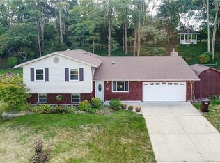 608 Pinewood Pl, Dayton, OH 45430