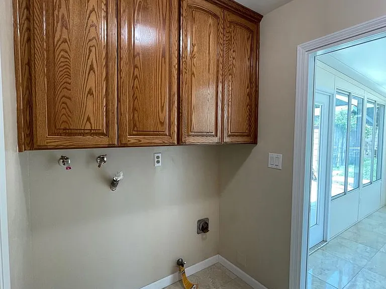 23370 Schoolcraft St — Photo 23