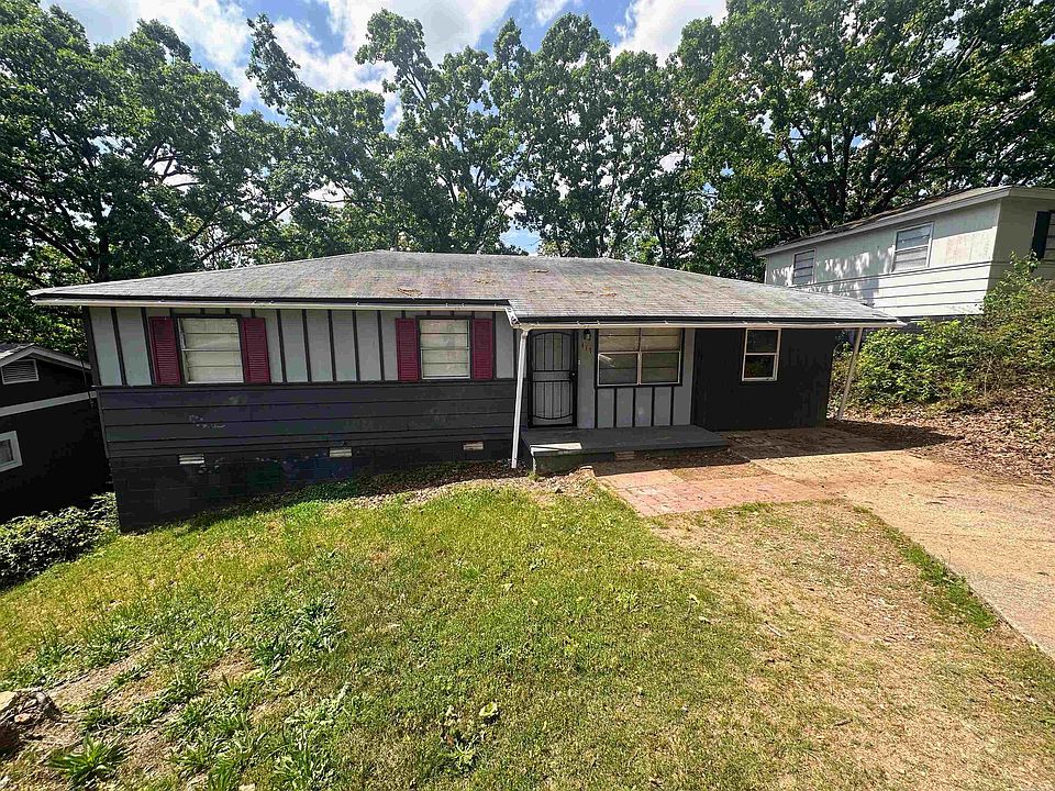 1st image of 417 Lindenhurst Dr