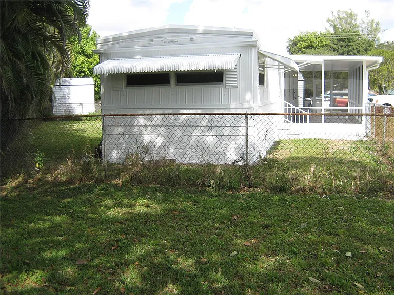 11992 Coral Pl — Photo 8