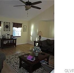 5th image of 902 Briarwood Dr