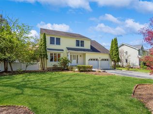 1 Country Club Ln, Pleasantville, NY 10570