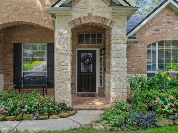 2504 N Yorkchase Ln, Conroe, TX 77304