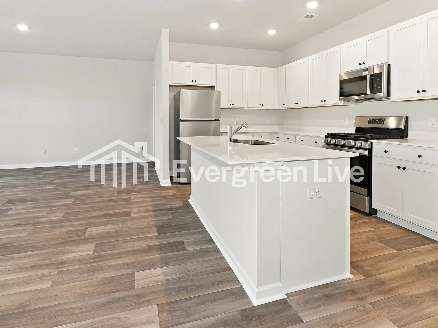 3 bed, 3.0 bath, 1437 sqft, $2,235 — Photo 4