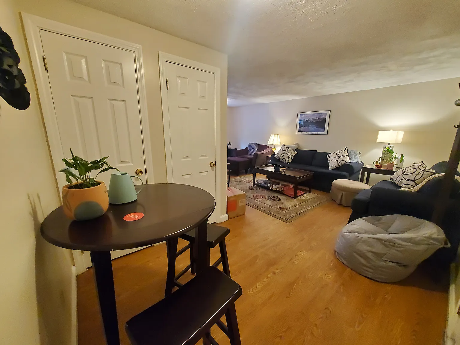 3 bed, 1300 sqft, $3,900 — Photo 3