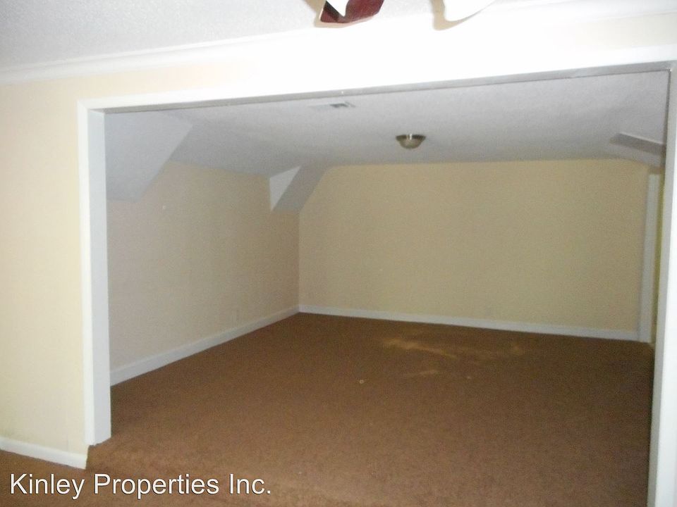 2nd image of 7624 Wallace Ln APT A