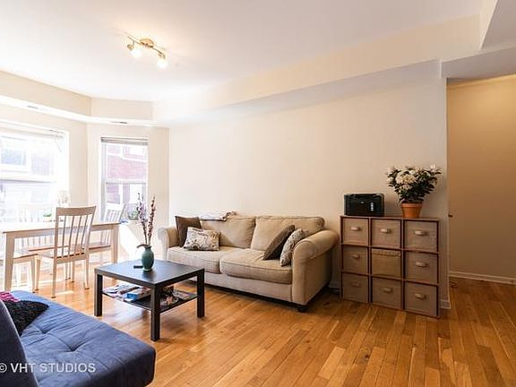 4th image of 6423 N Greenview Ave APT 2E