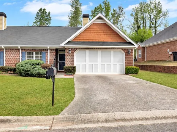 2560 Rosehill Cir, Lithia Springs, GA 30122