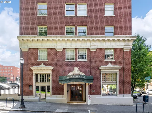 1005 SW Park Ave Unit 804, Portland, OR 97205