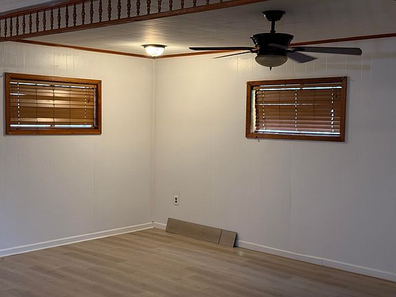 5th image of 406 Cain Ave