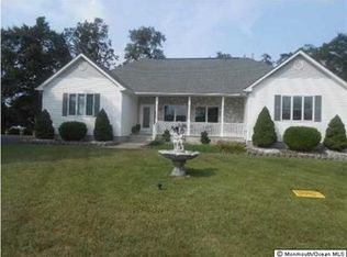 4 Zengel Ct, Jackson, NJ 08527