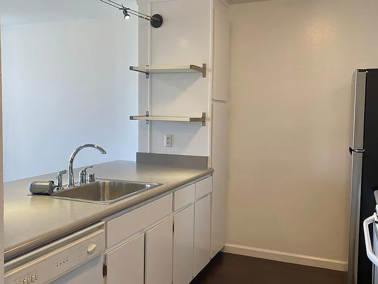 2101 Shoreline Dr #254 — Photo 12