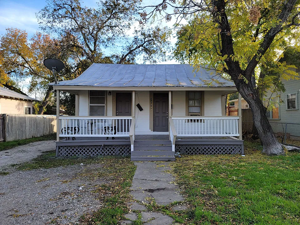 1214 Paso Hondo