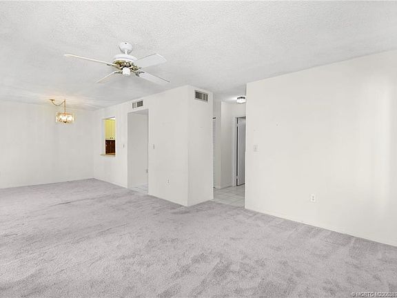 5th image of 5303 SE Miles Grant Rd APT L101