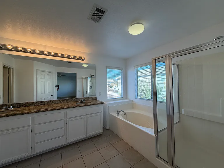 13152 River Oaks Dr — Photo 40