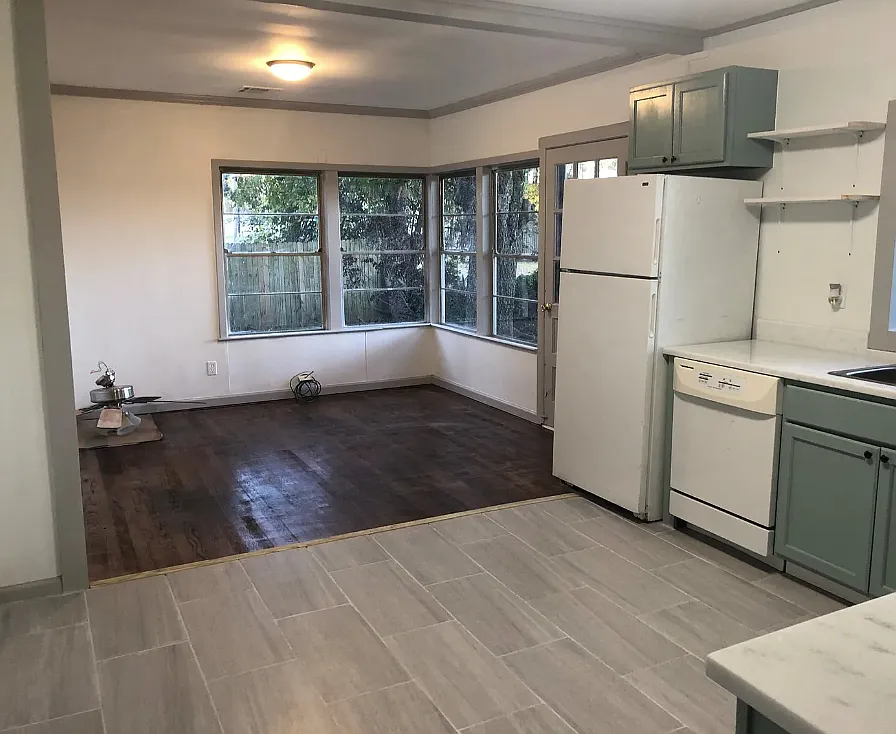 2 bed, 880 sqft, $1,200 — Photo 3