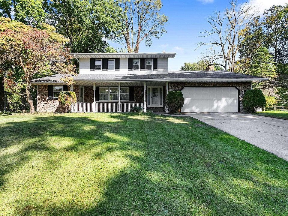 1st image of 58004 River Lake Ct