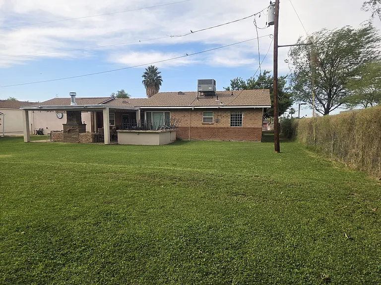 61 E Valencia Dr — Photo 8