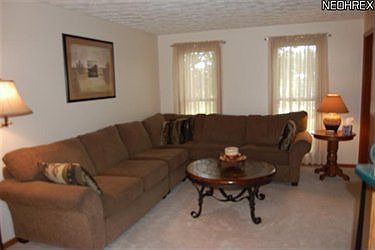 5th image of 4868 Squire Dr