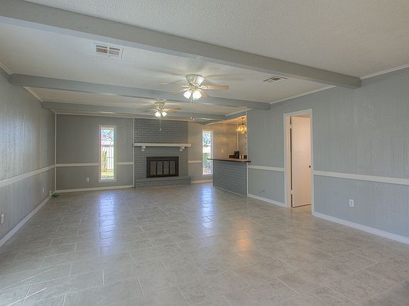 2nd image of 1440 N 8th Pl